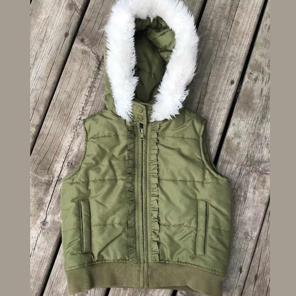 Gymboree Medium Army Green Puffer Vest Medium